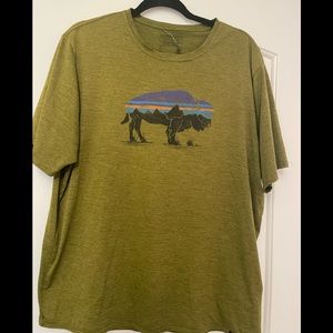 Patagonia T-shirt size L